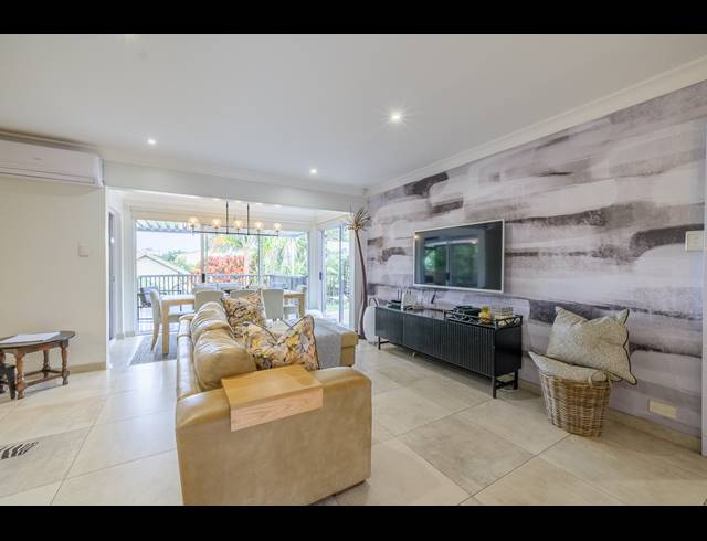 3 BEDROOM SIMPLEX FOR SALE IN SOMERSET PARK